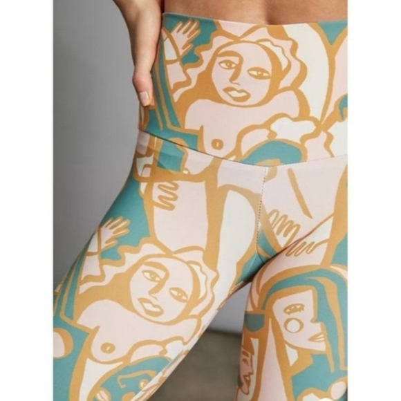 Anthro Ani Figures Printed Leggings NWT - Picture 3 of 5